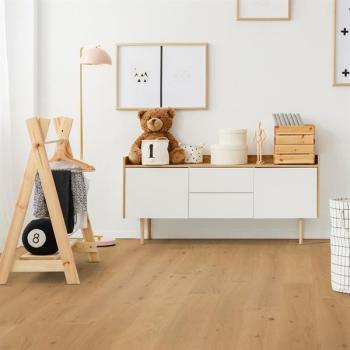 Parkett Boston Landhausdiele Eiche astig gebürstet leicht weiß geölt Thede & Witte 