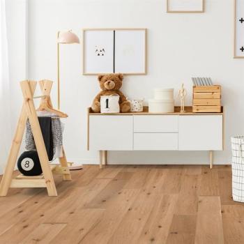 Parkett Boston Landhausdiele Eiche gealtert astig handgehobelt geölt Thede & Witte 