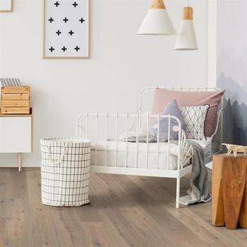Parkett Boston Landhausdiele Eiche gealtert astig handgehobelt geräuchert weiß geölt Thede & Witte - nur noch 27,294 qm verfügbar