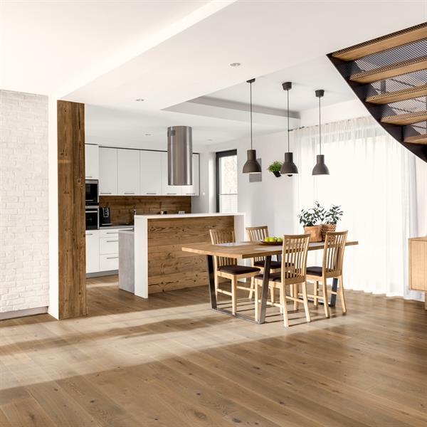 Parkett Boston Landhaus Breitdiele Eiche XL astig gebürstet geräuchert weiß geölt Thede & Witte 
