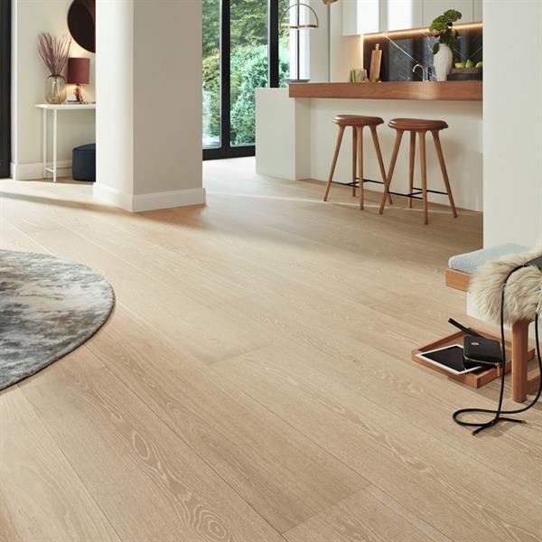 Eiche natur champagner gebürstet 08922 Landhausdiele - Meister Lindura-Holzboden HD 400 ultramattlackiert    